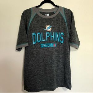 NWOT NFL Team Apparel Miami Dolphins Football Men’s Shirt Size Medium